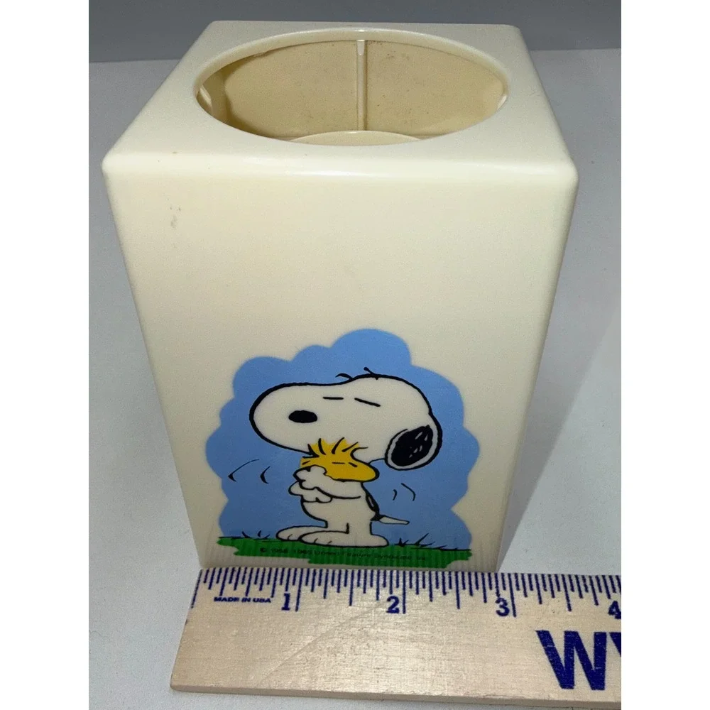 Peanuts Snoopy Woodstock Dixie Bathroom Cup Holder Plastic Pop-Up Dispenser